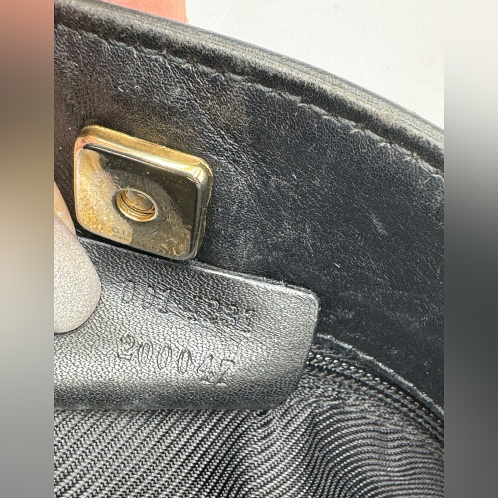Gucci-Authentic-GG Canvas Shoulder Bag Black Leather - Picture 13 of 15